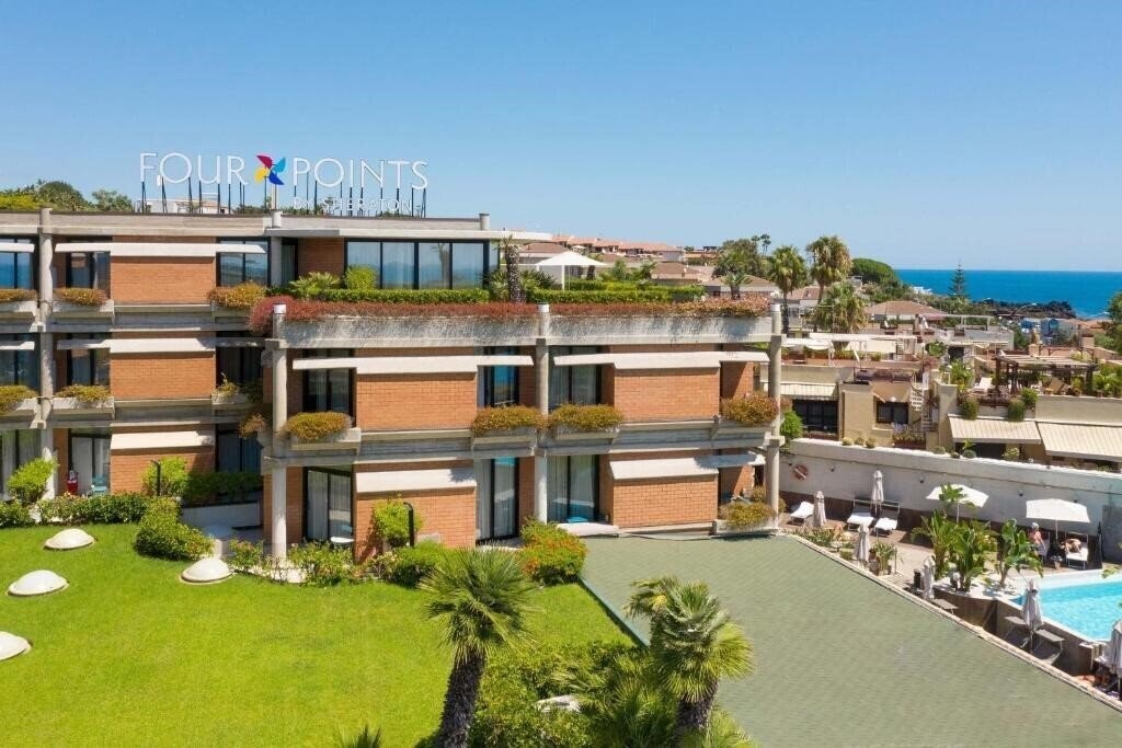 Фотографія Four Point Hotel by Sheraton Catania (Acicastello) 4*