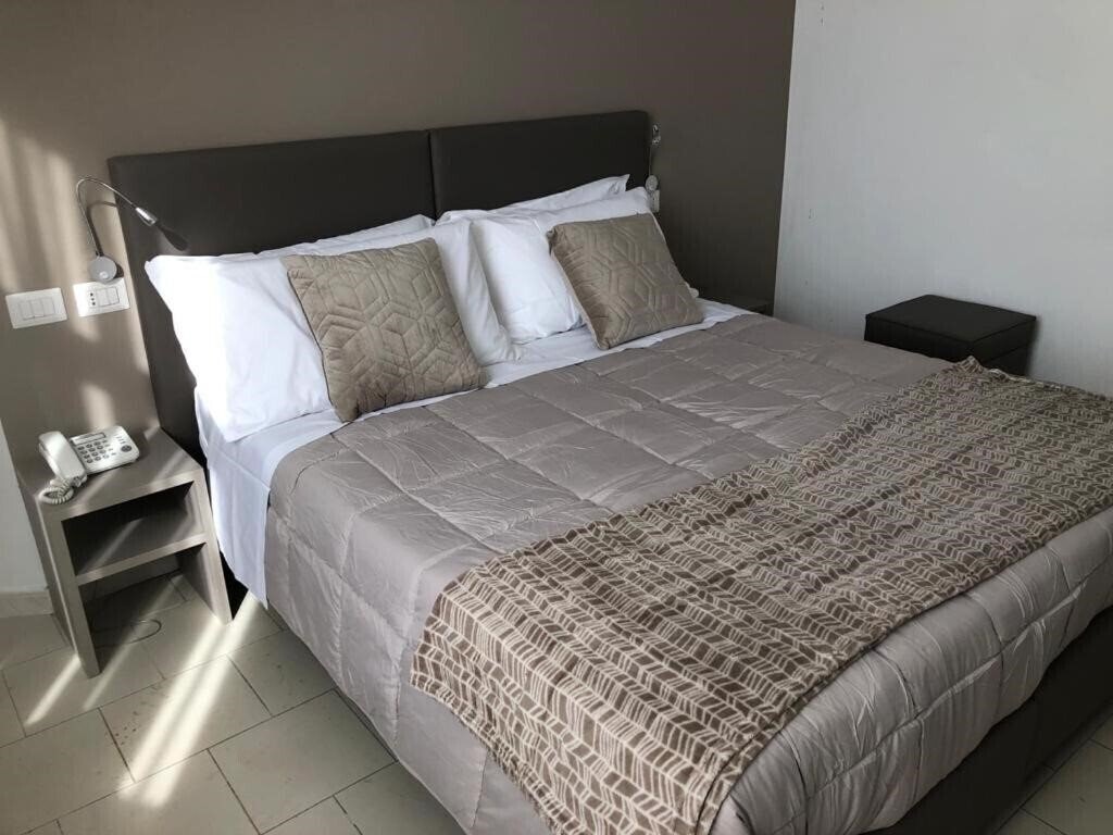 Фотографія Hotel Inn 3*