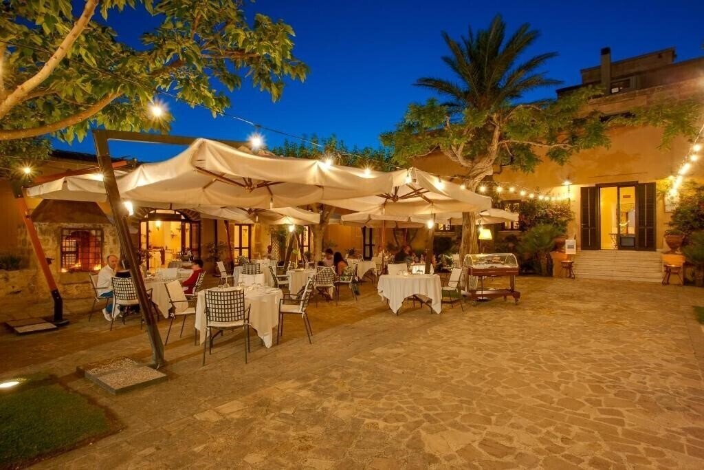 Зображення Baglio Oneto Dei Principi Di San Lorenzo 5*