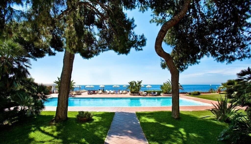 Готель Grand Hotel Baia Verde 4*