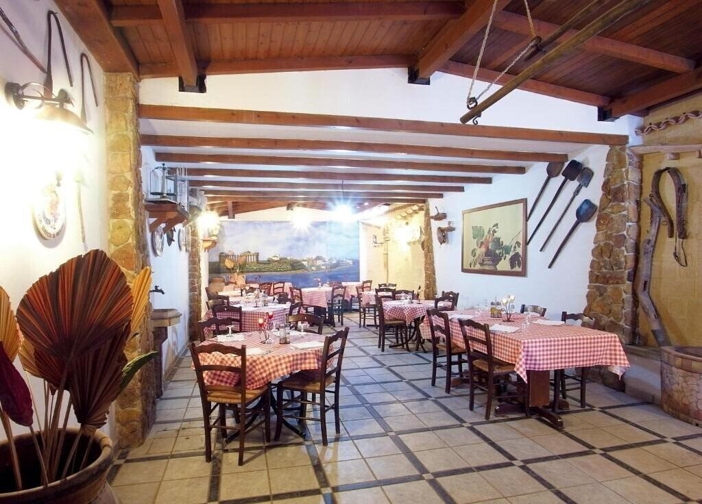 Отель Alceste Hotel 3*
