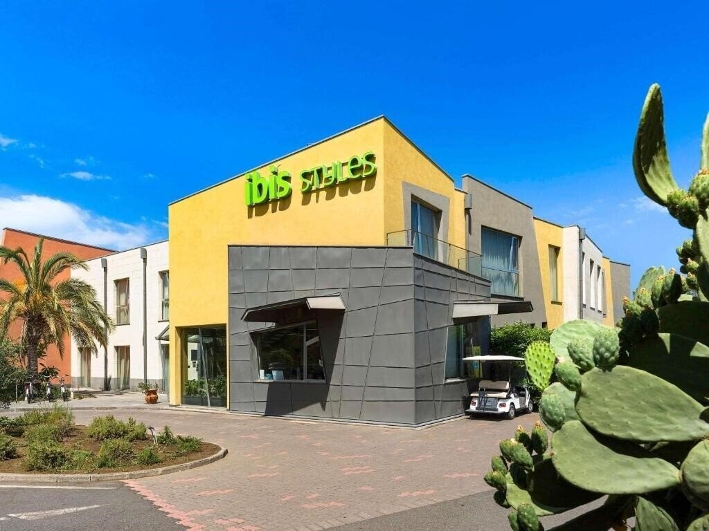 Отель Ibis Styles Catania Acireale 4*