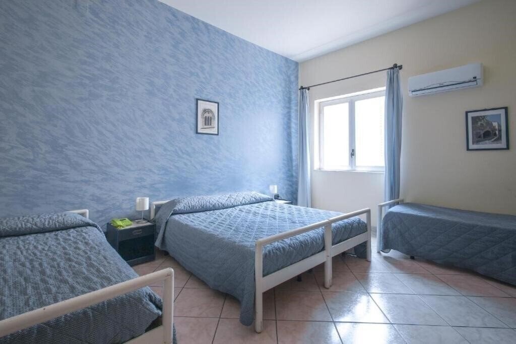 Фотографія Tourist Hotel 3*