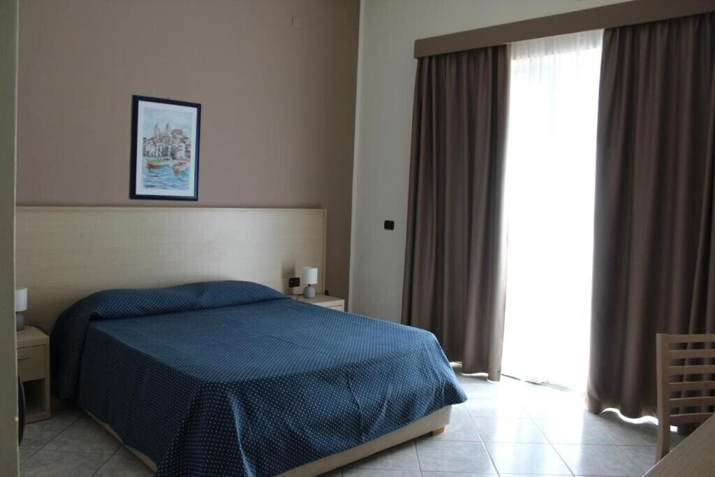 Картинка Tourist Hotel 3*