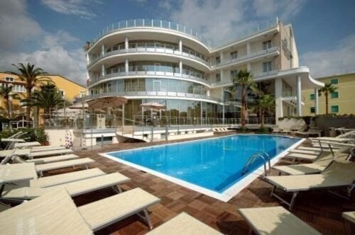 Отель Mediterraneo Palace Amantea 4*