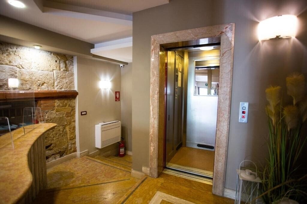 Фото Hotel Posta (Palermo) 3*