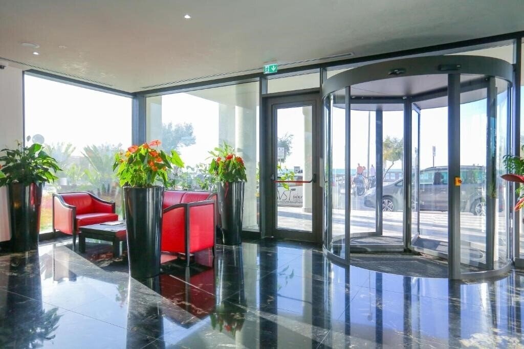 Изображение Victoria Palace 4*