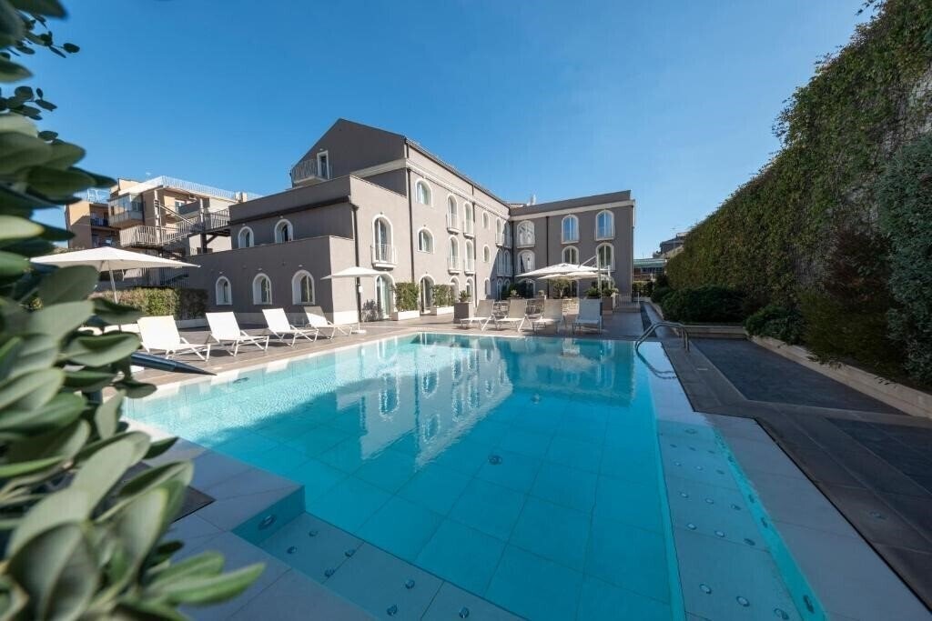 Отель Airone City Hotel 4*