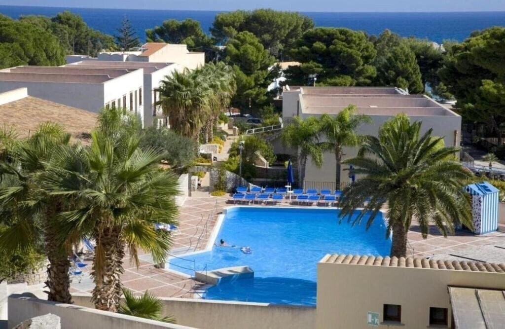 Отель Villaggio Cala Mancina 4*