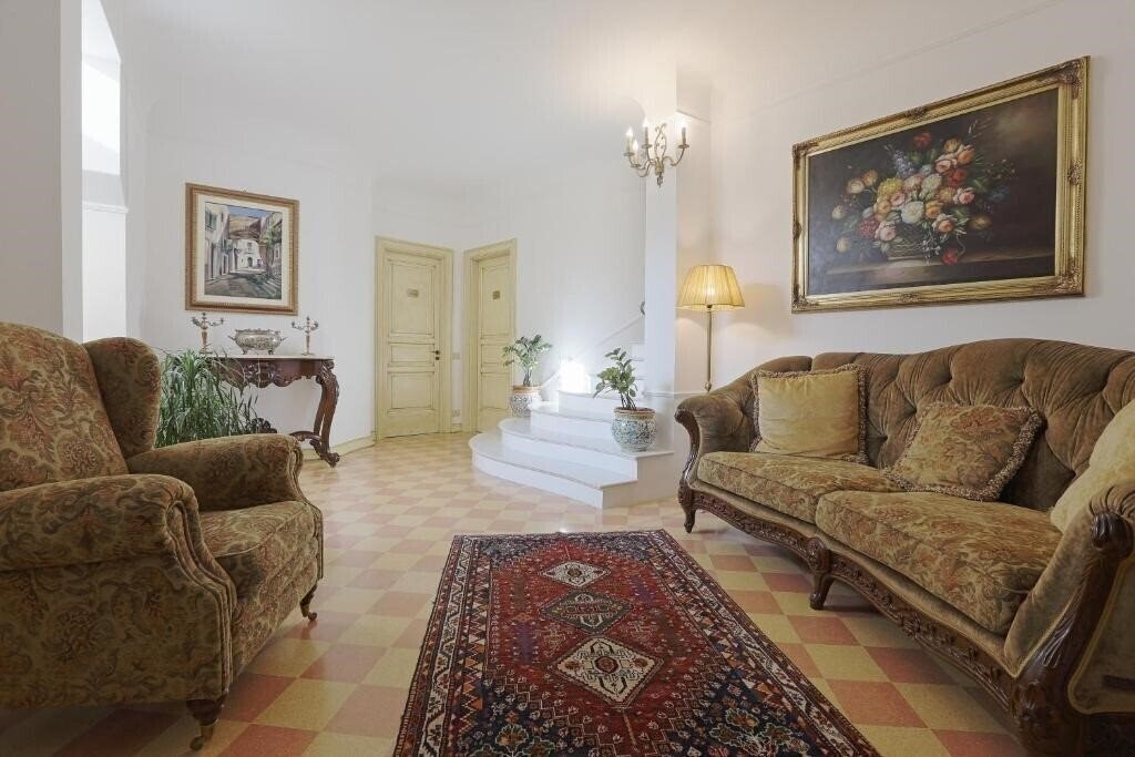 Готель Atenea Luxury Suites 3*