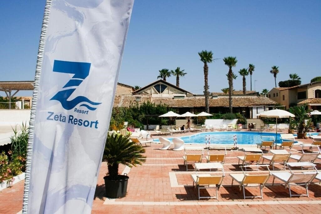 Отель Zeta Resort Donnalucata 4*