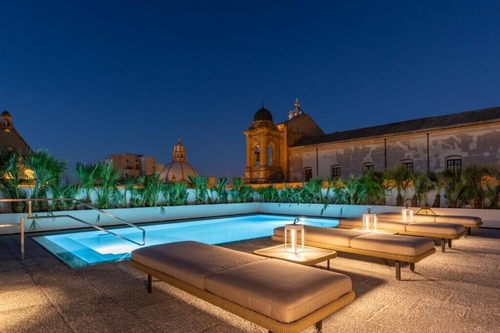 Отель Dome Hotel 4*