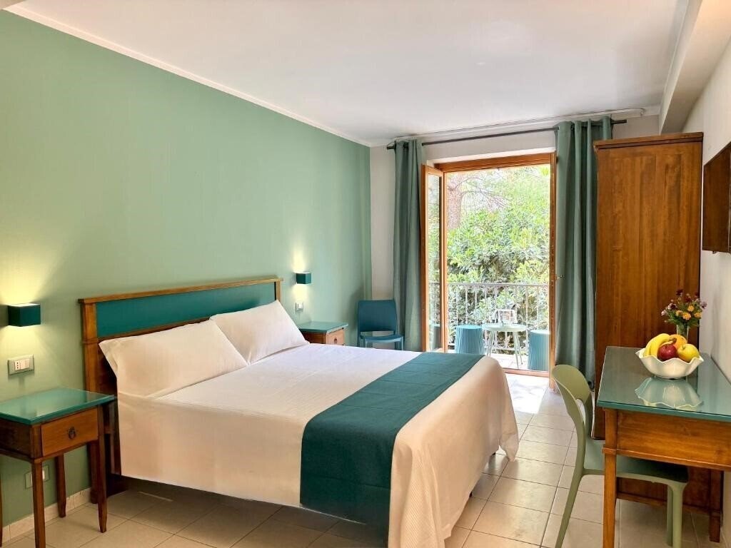Фото Hotiday San Vito Lo Capo 4*