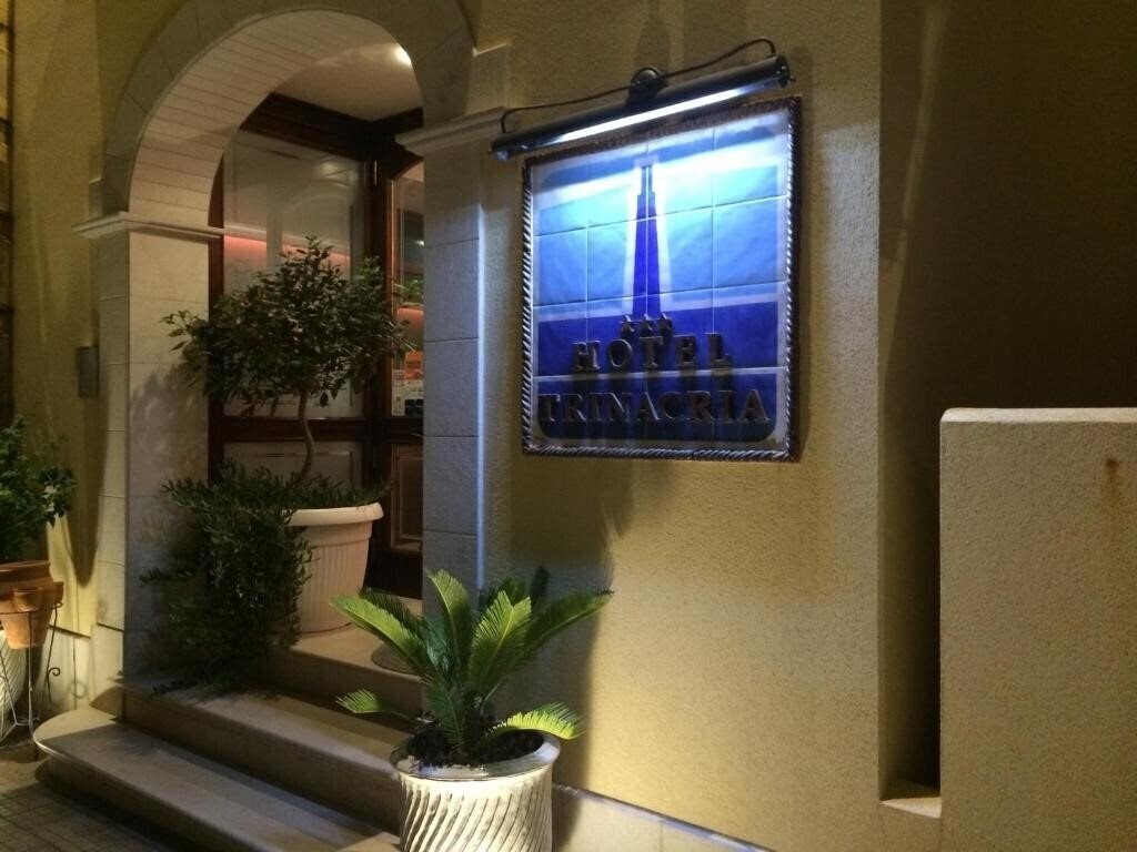 Отель Hotel Trinacria 3*