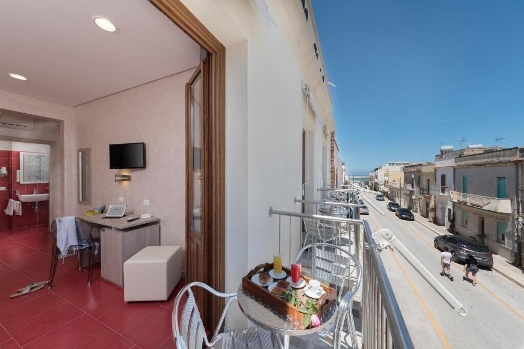 Готель Hotel Biancolilla 3*