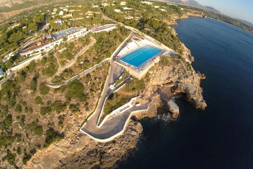 Готель Perla Del Golfo Club & Resort 3*