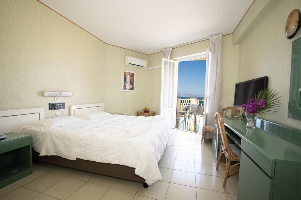 Картинка Perla Del Golfo Club & Resort 3*