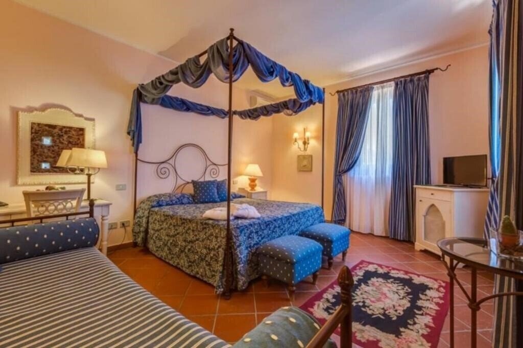 Фото Il Borgo Country Resort 4*
