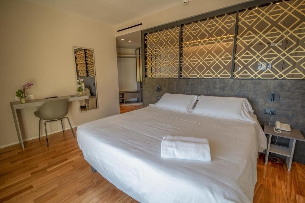 Фото Plaza Catania 4*