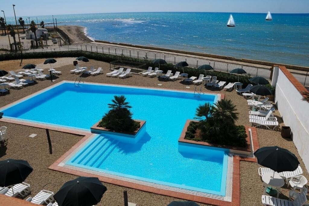 Отель Antica Perla Hotel Residence 4*
