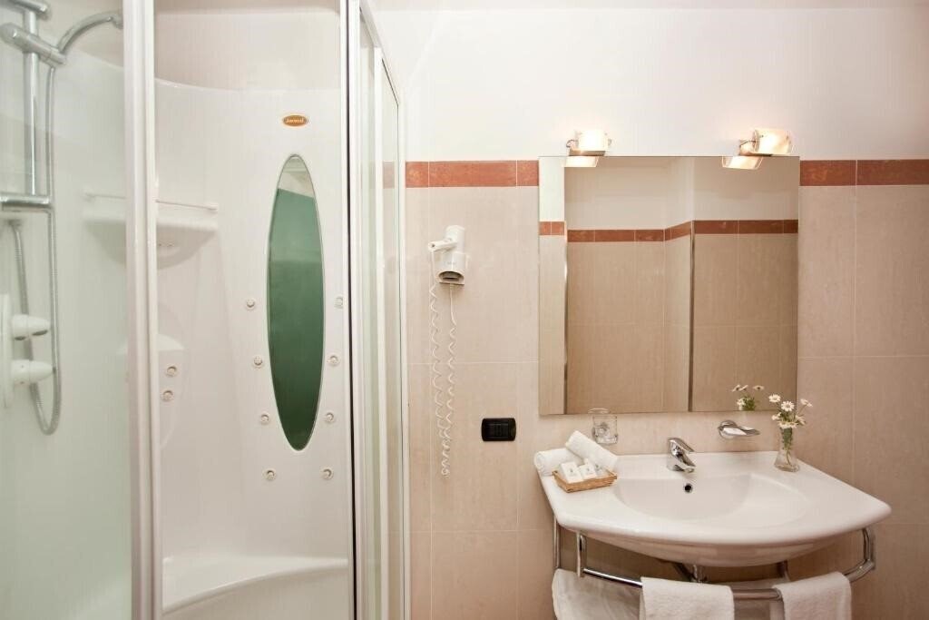 Фото Grande Albergo Maugeri 4*