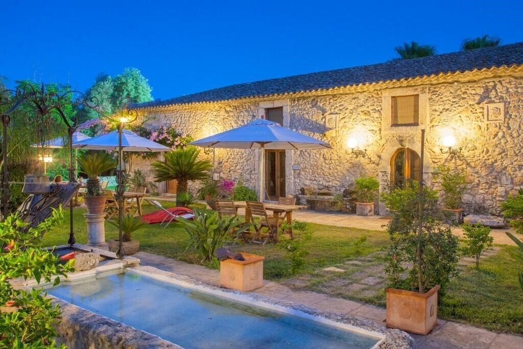 Готель Villa Dei Papiri Siracusa 3*