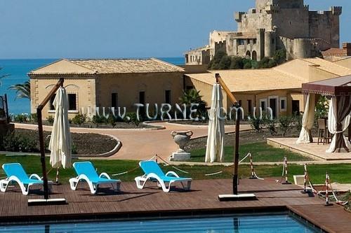 Фотографія Falconara Charming House & Resort 4*