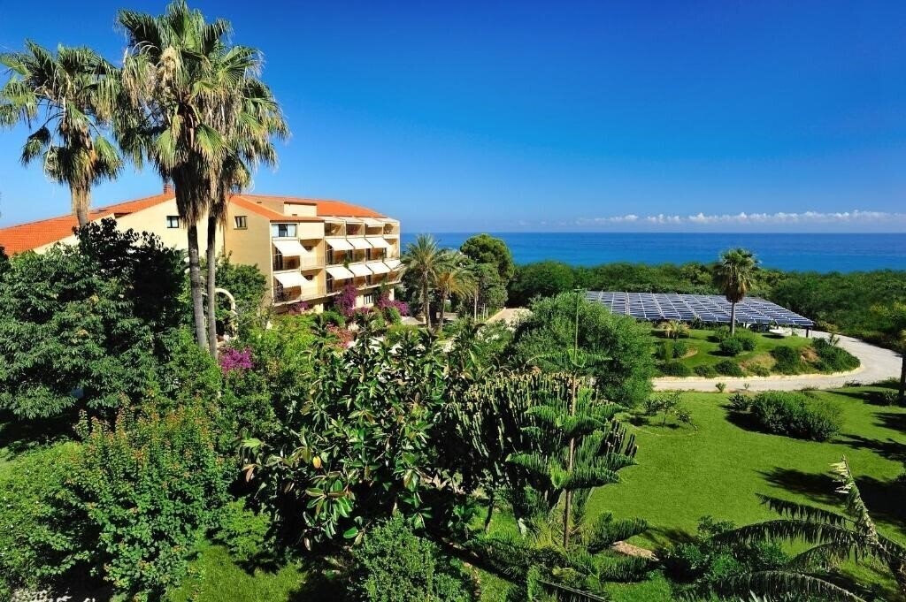 Готель Alberi del Paradiso 4*