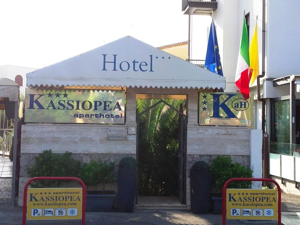 Отель Aparthotel Kassiopea 3*