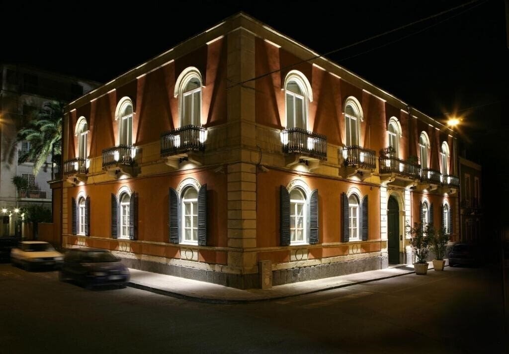 Отель Liberty Hotel Catania 4*