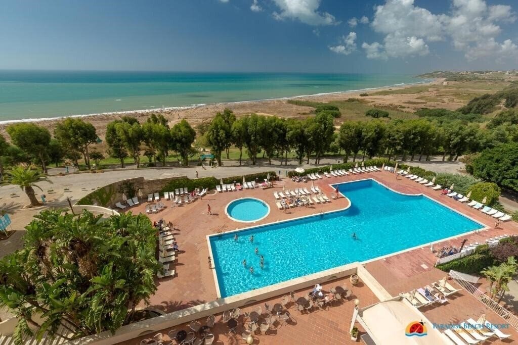 Фото Paradise Beach 4*