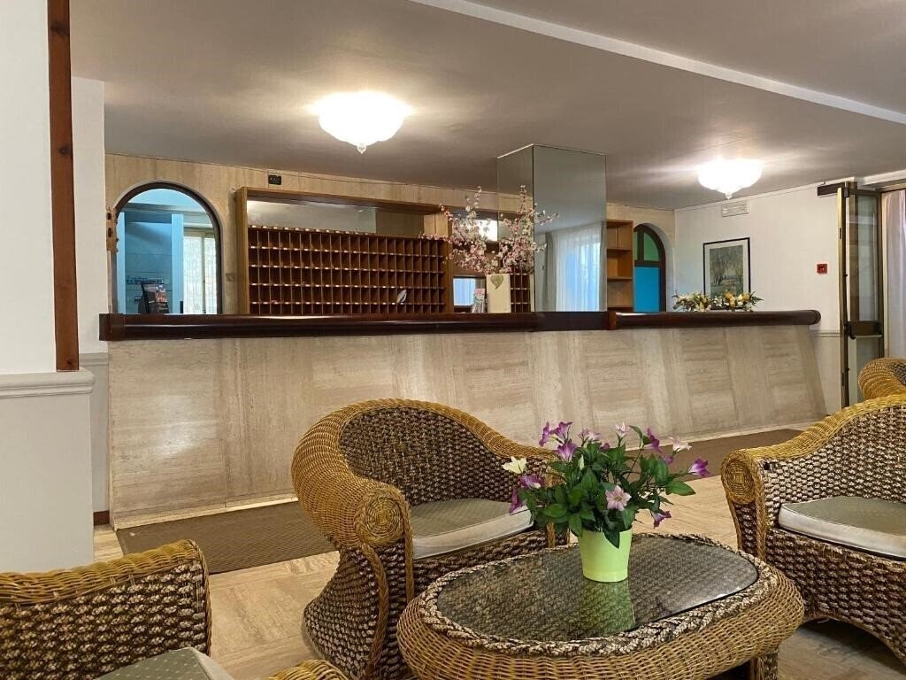 Готель San Pietro (Letojanni) 3*