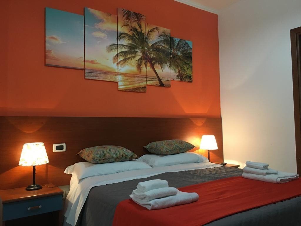 Готель Baia Di Naxos Aparthotel 3*