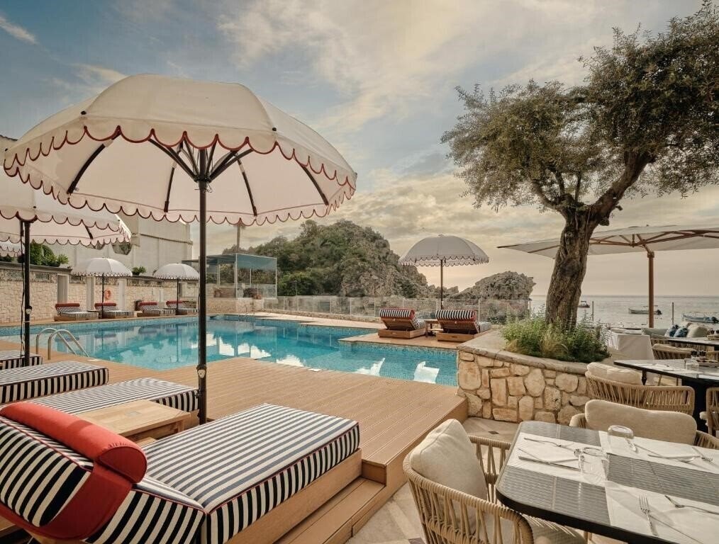 Отель Grand Hotel Mazzaro Sea Palace 5*