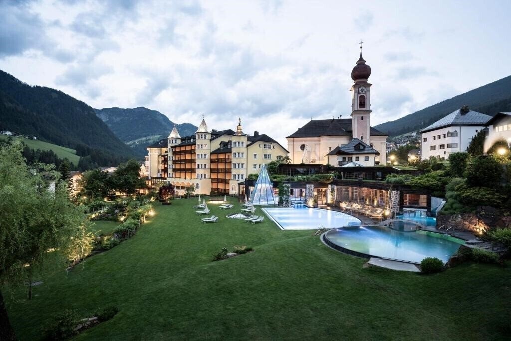 Картинка Adler Spa Resort Dolomiti 5*