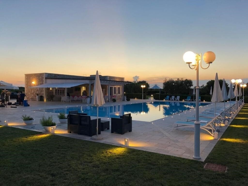 Отель Agriturismo Li Damiani 4*
