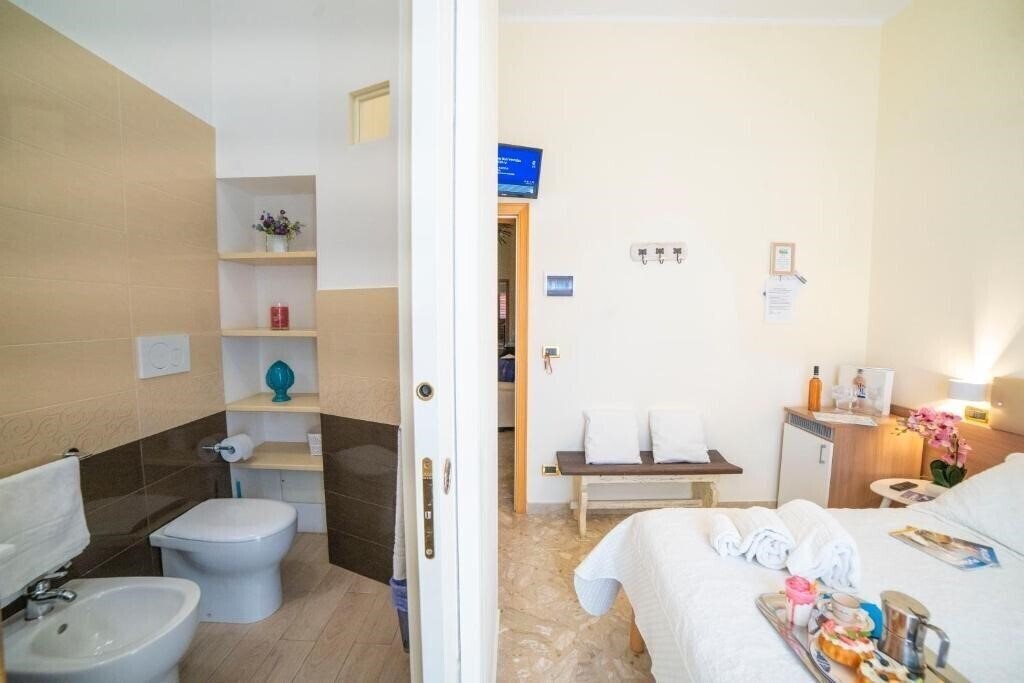 Фотография B&B A Due Passi 2*