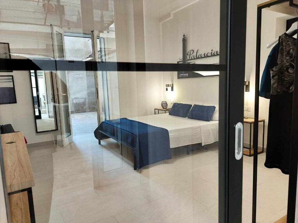 Фото Lo Spioncino Apartments 3*