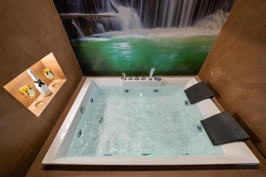 Фотография Luxury Suite 3*
