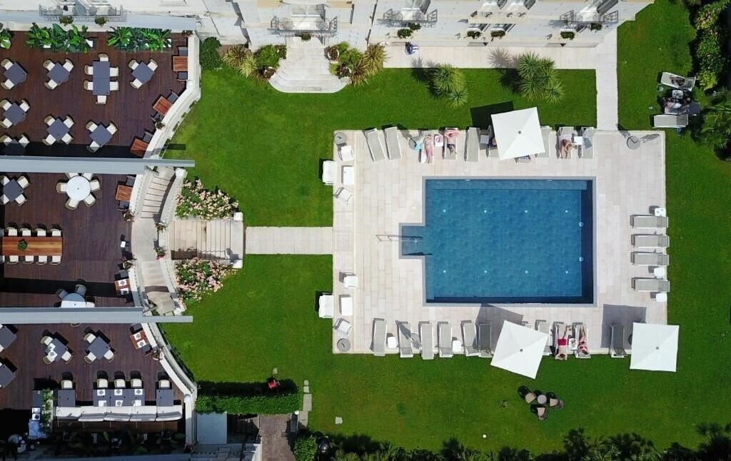 Готель Grand Hotel Liberty 4*