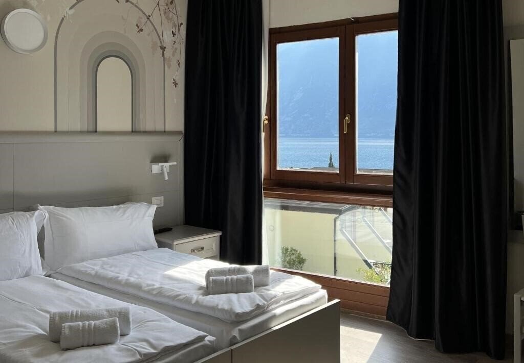 Фото Garda Bellevue (Limone) 4*