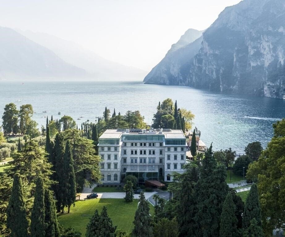 Готель Lido Palace Riva Del Garda 5*