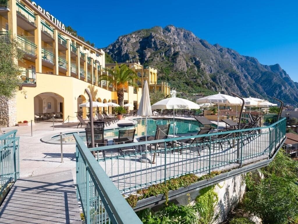 Картинка Hotel Cristina (Limone Sul Garda) 3*