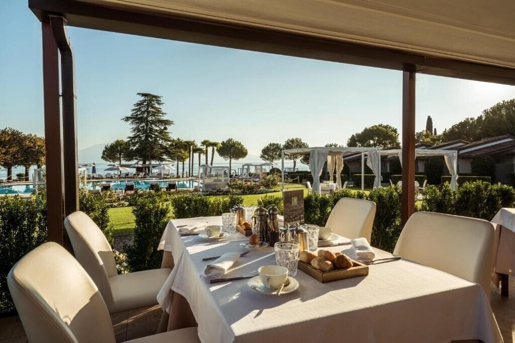 Фотографія Splendido Bay Luxury SPA Resort 5*