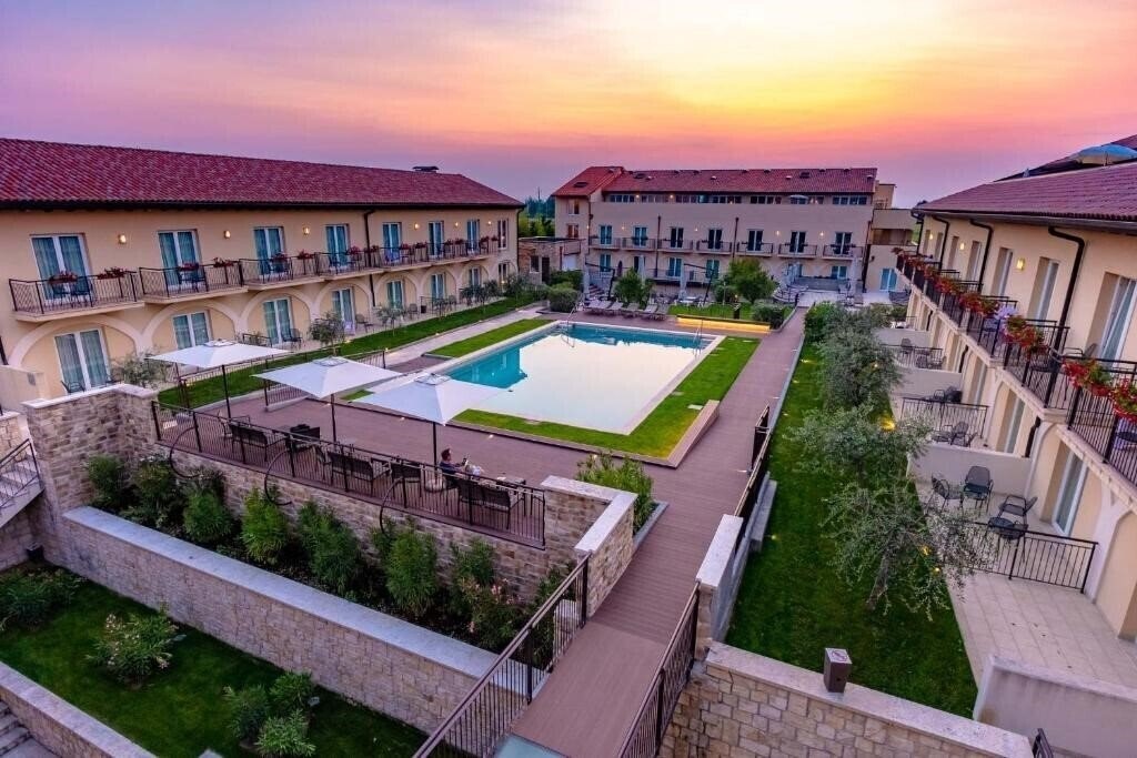 Фото Leonardo Hotel Lago di Garda Wellness & Spa (Lazise) 4*