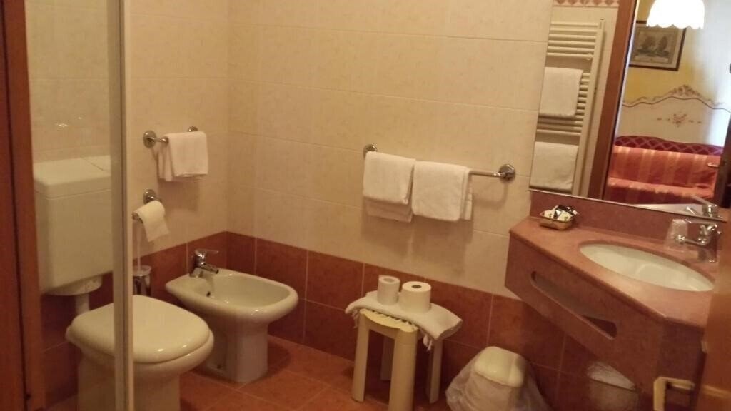 Картинка Garda Sol Hotel & Spa (Toscolano Maderno) 3*