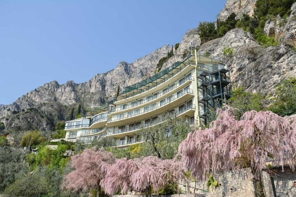 Картинка Astor (Limone) 4*
