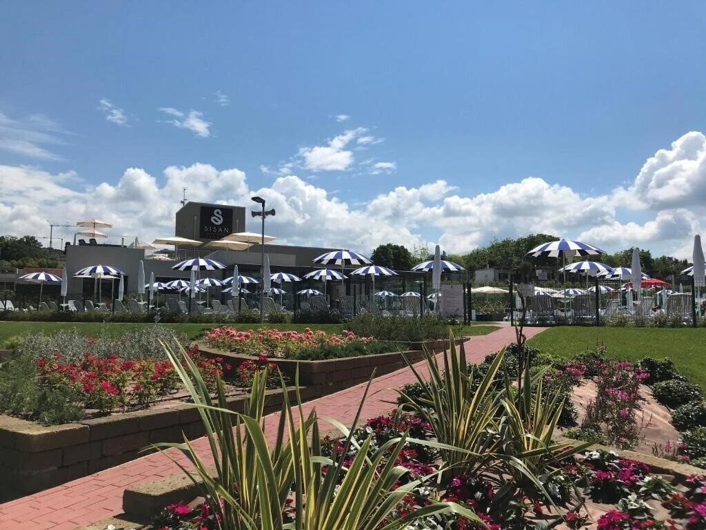 Фотография Sisan Family Resort 4*