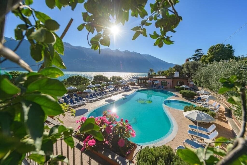 Отель Camping Park Garda (Limone) 3*