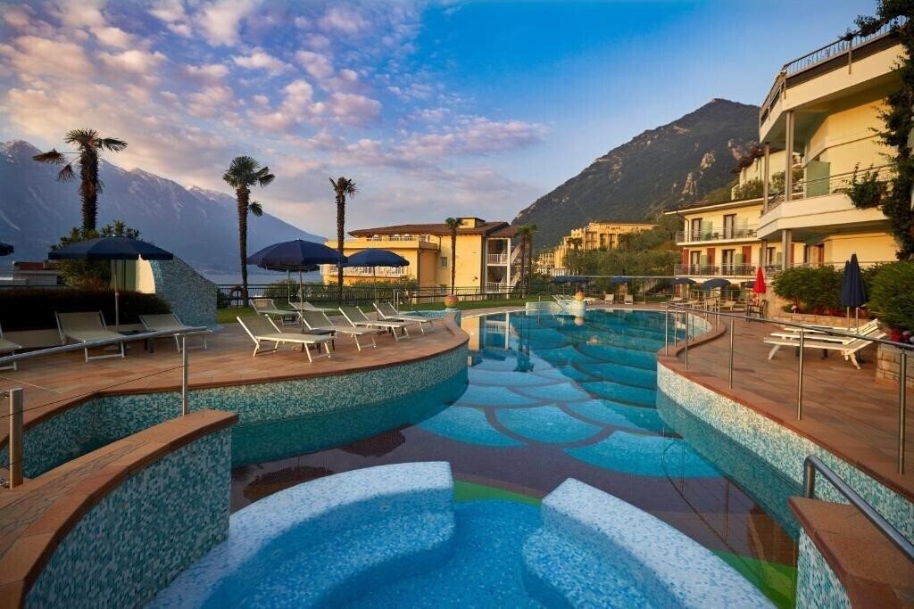 Зображення Royal Village (Limone sul Garda) 4*